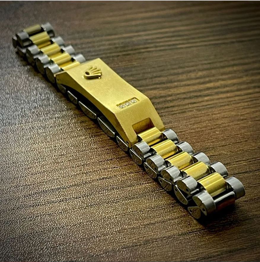 Original Rolex Crown Design Stylish Men's Stainless Steel Bracelet (Gold & Silver)